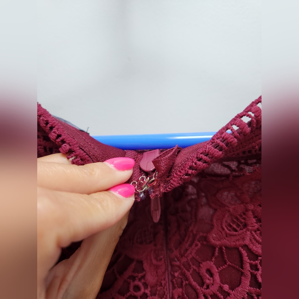 NWT LULU'S Maroon Lace Dress - Picture 6 of 8